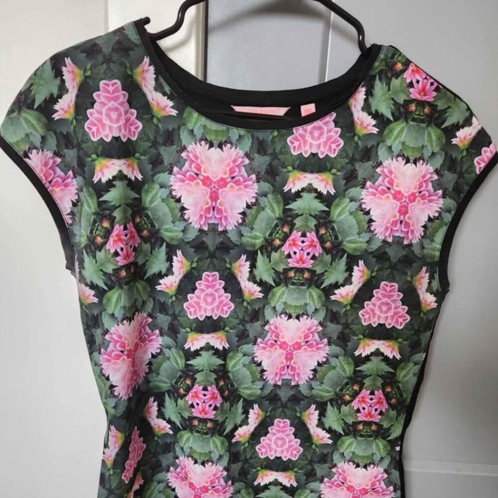 Ted Baker tshirt